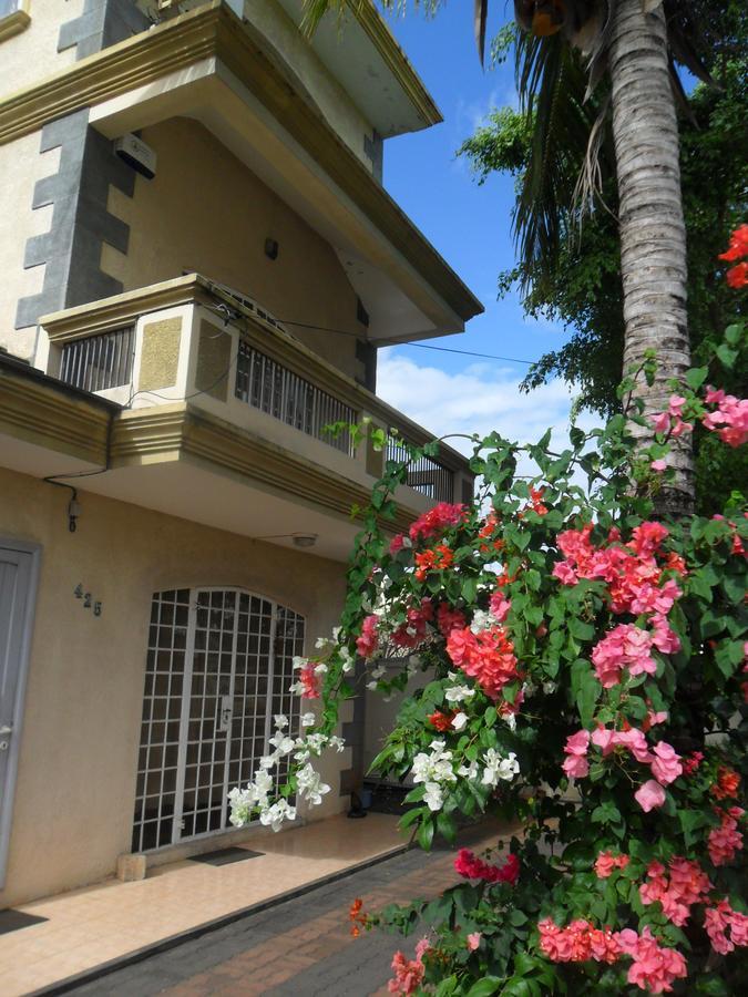 Residence Dream Lodge Flic en Flac Bagian luar foto